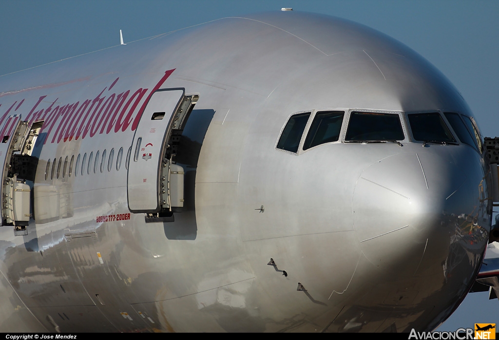 N918AX - Boeing 777-222(ER) - Omni Air International (OAI)
