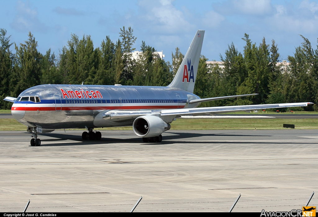 N329AA - Boeing 767-223 - American Airlines