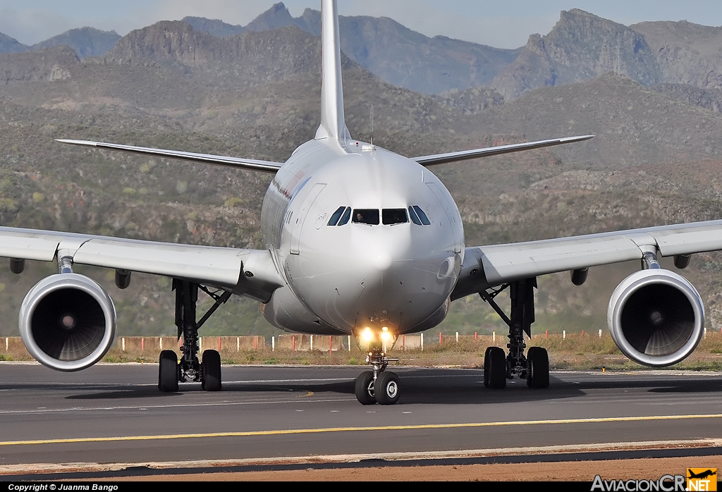 EC-KOM - Airbus A330-202 - Air Europa