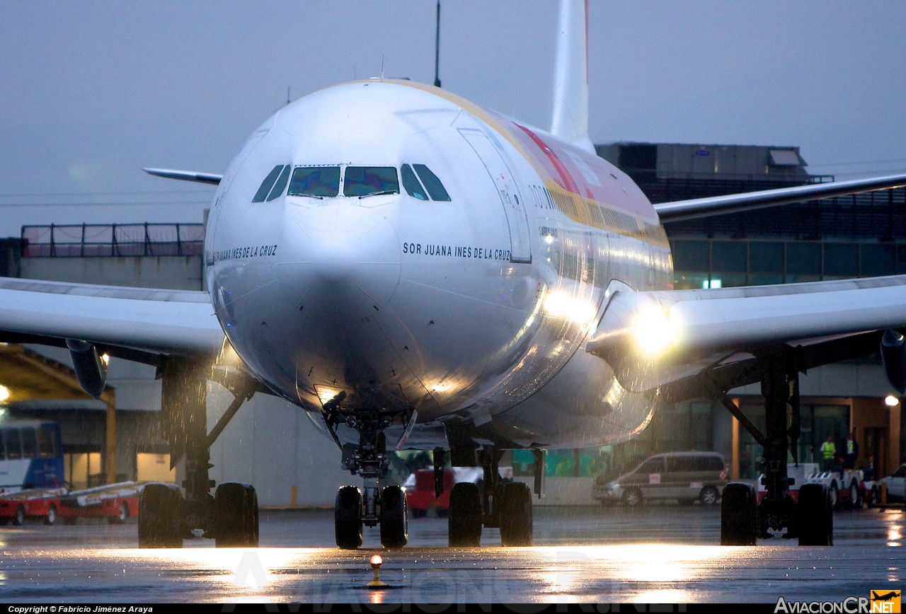 EC-HDQ - Airbus A340-313X - Iberia