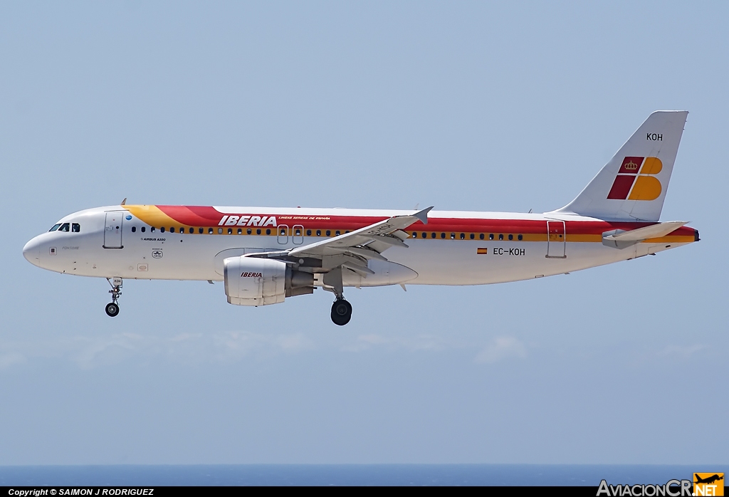 EC-KOH - Airbus A320-214 - Iberia