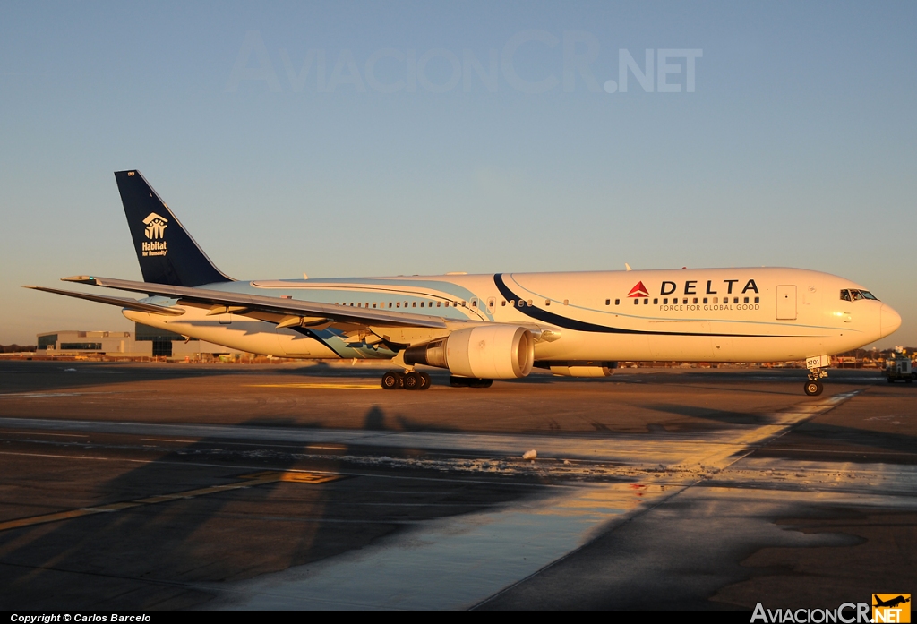 N175DZ - Boeing 767-332/ER - Delta Airlines