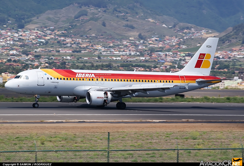 EC-KOH - Airbus A320-214 - Iberia