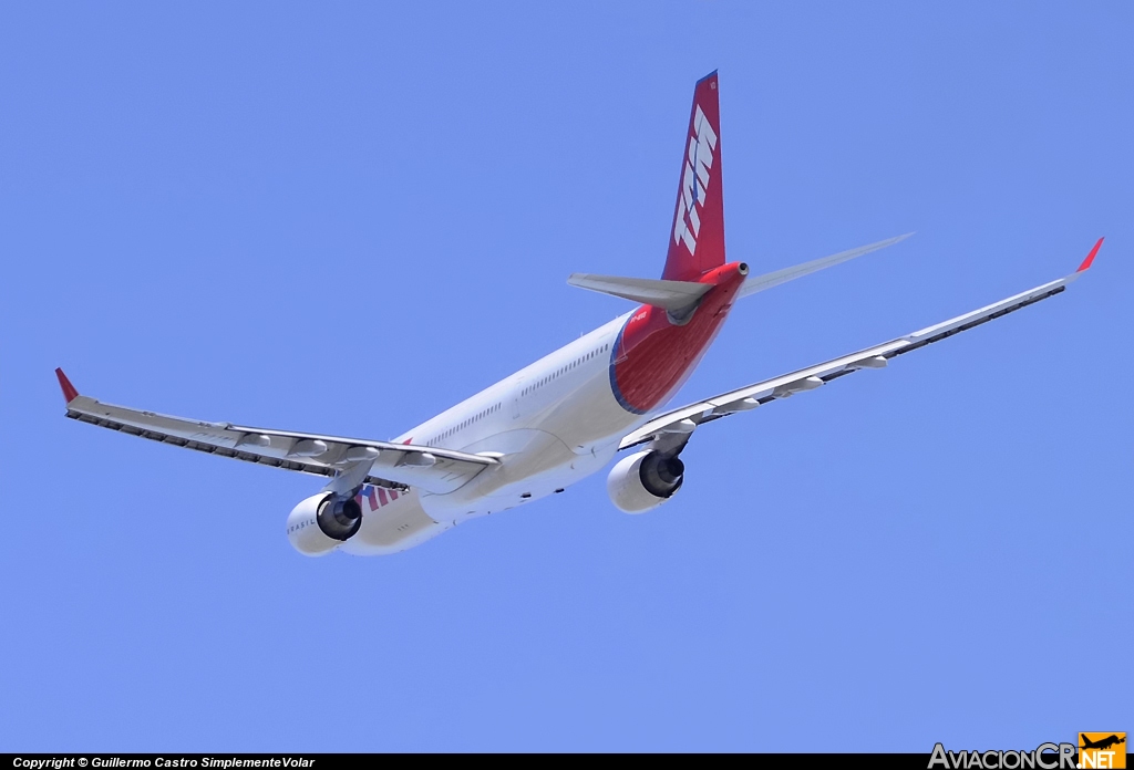 PT-MVD - Airbus A330-223 - TAM