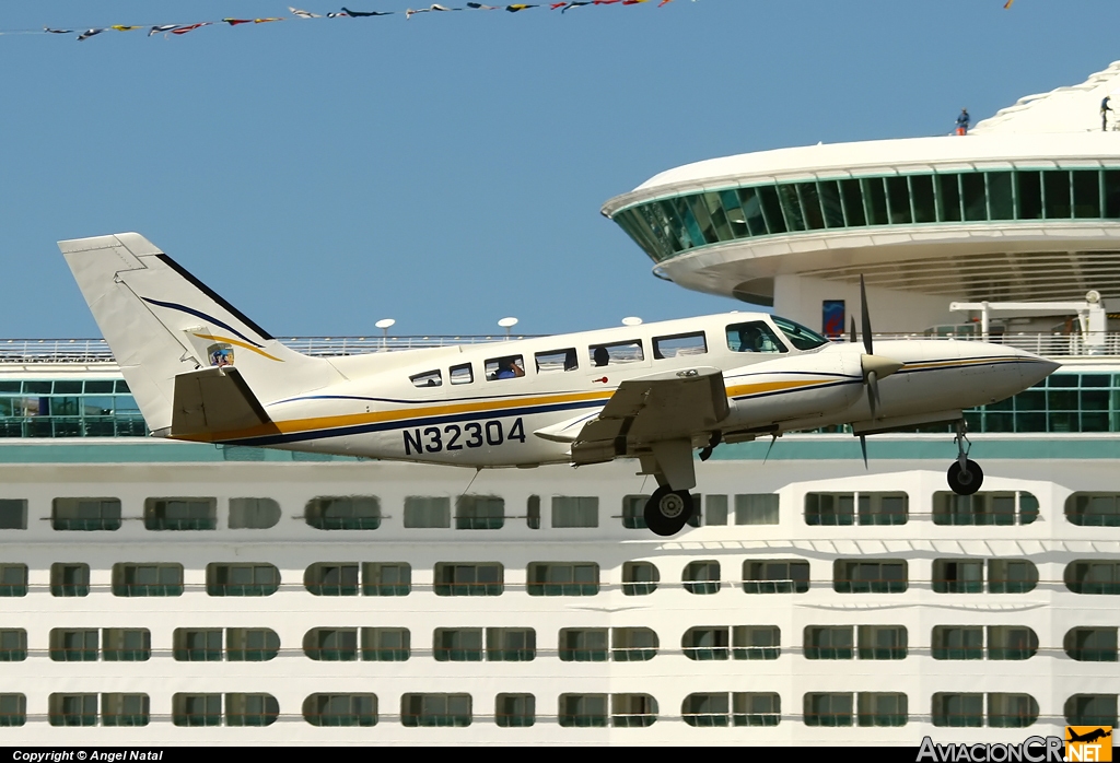 N32304 - Cessna 404 Titan - Policia de Puerto Rico