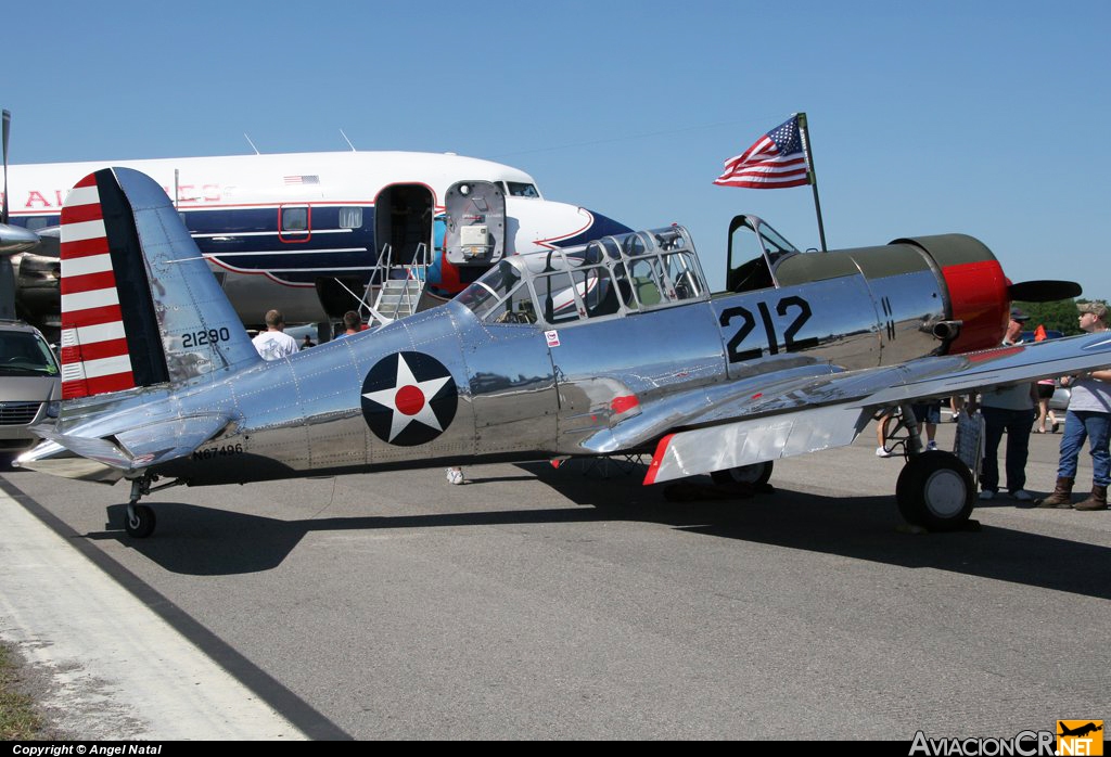 N67496 - Vultee BT-13A Valiant - Privado