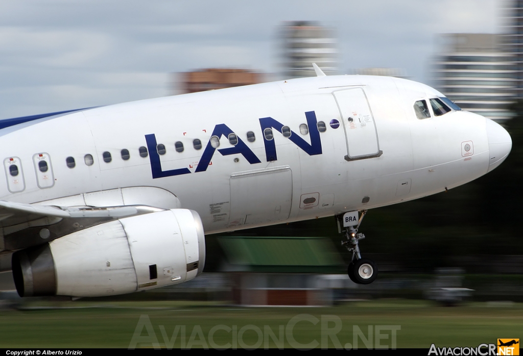 LV-BRA - Airbus A320-233 - LAN Argentina