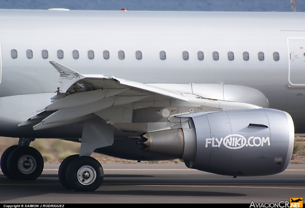 OE-LEZ - Airbus A321-211 - NIKI