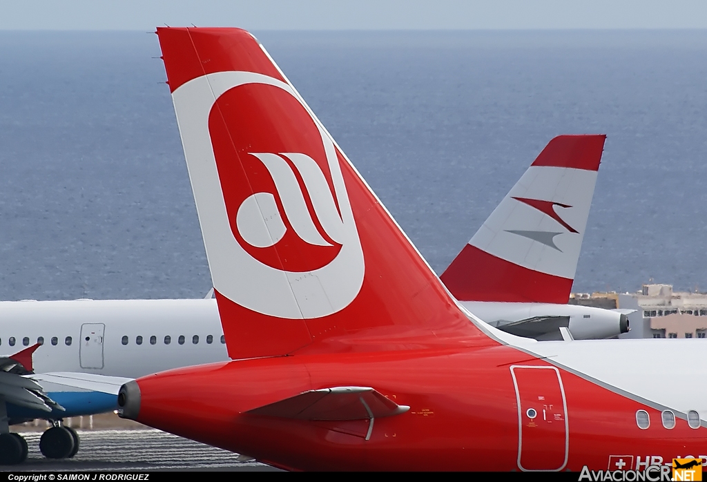 HB-IOP - Airbus A320-214 - Air Berlin