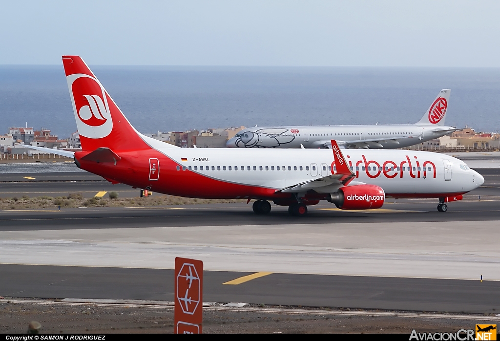 D-ABKL - Boeing 737-86J - Air Berlin