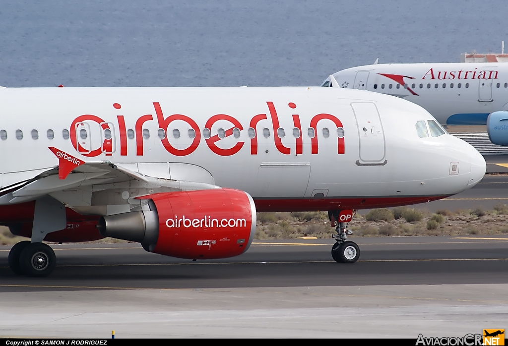 HB-IOP - Airbus A320-214 - Air Berlin