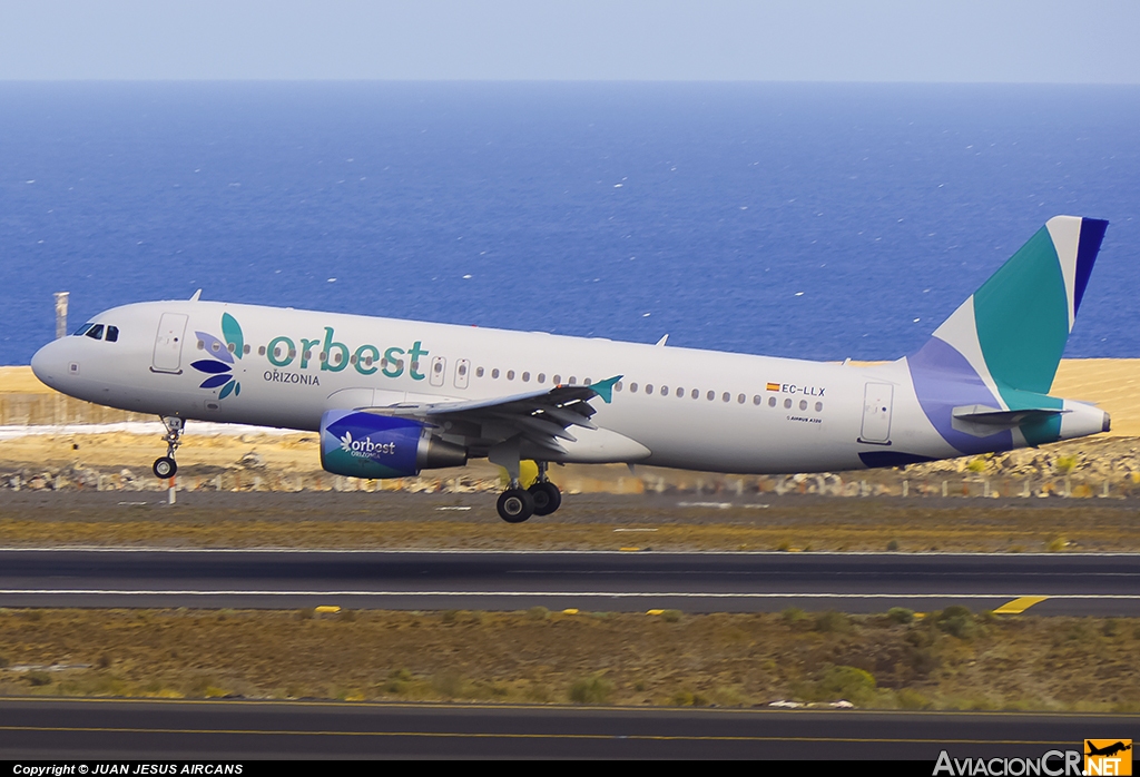 EC-LLX - Airbus A320-214 - Orbest