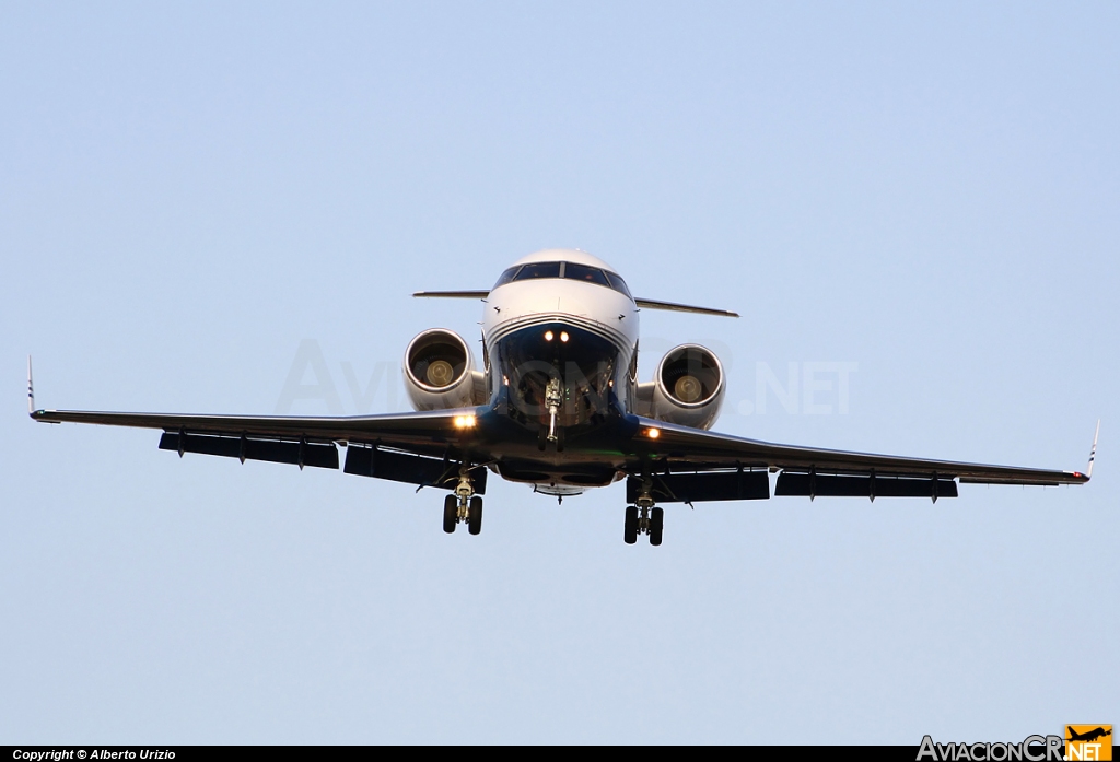 N200DE - Canadair CL-600-2B16 Challenger 604 - Privado