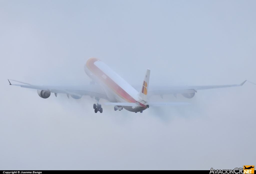 EC-LEV - Airbus A340-642 - Iberia