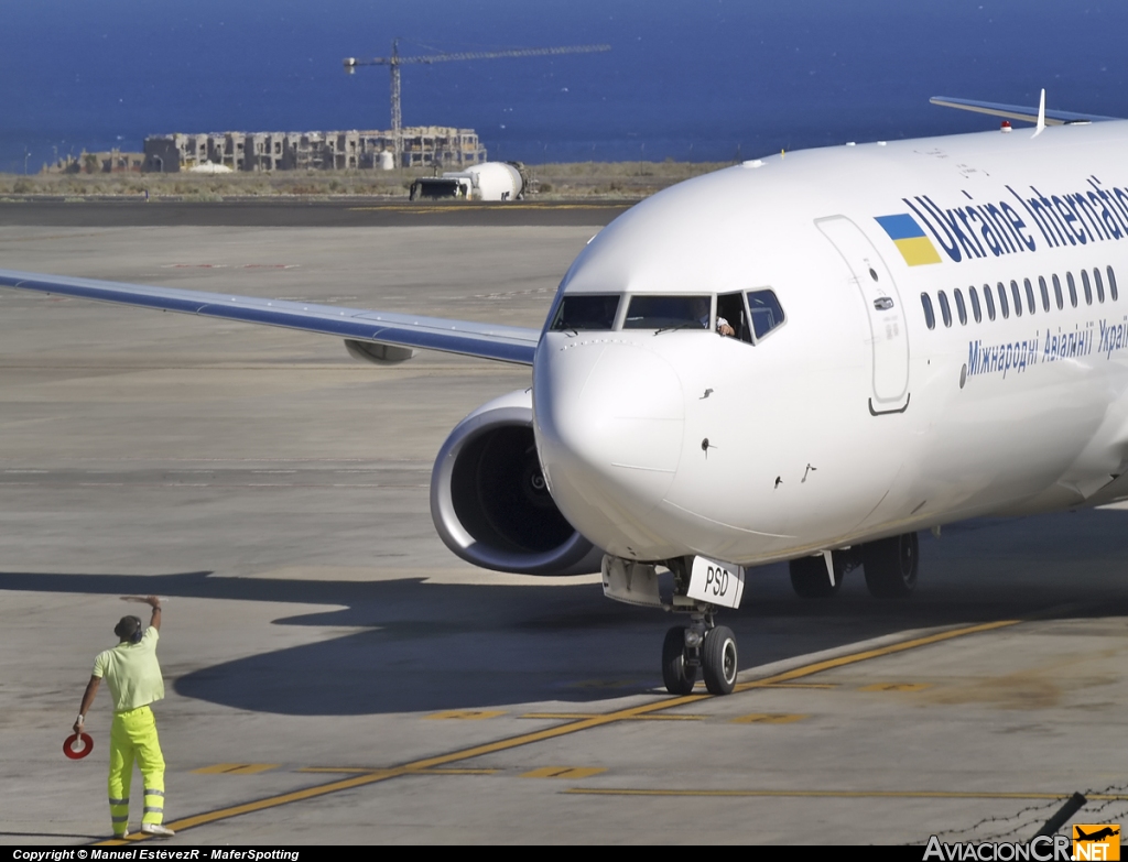 UR-PSD - Boeing 737-8HX - Ukraine International Airlines