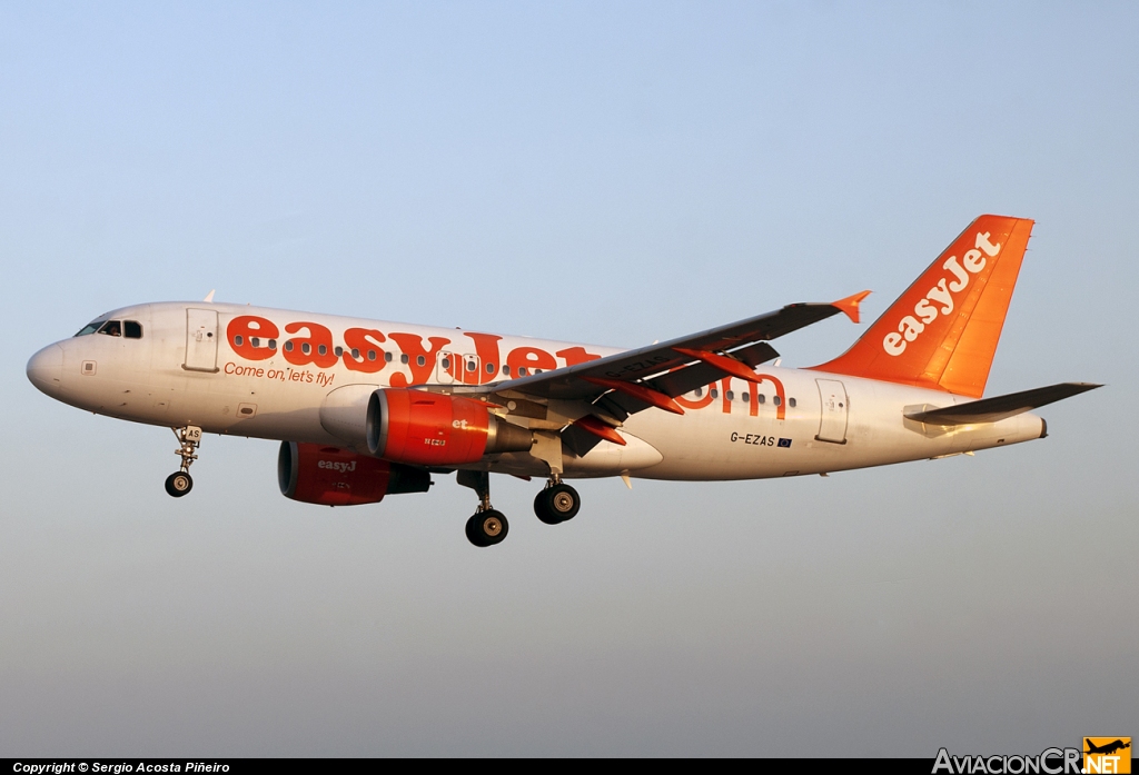 G-EZAS - Airbus A319-111 - EasyJet Airline