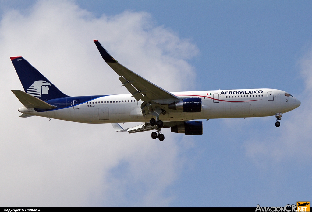 XA-MAT - Boeing 767-3Y0/ER - Aeromexico