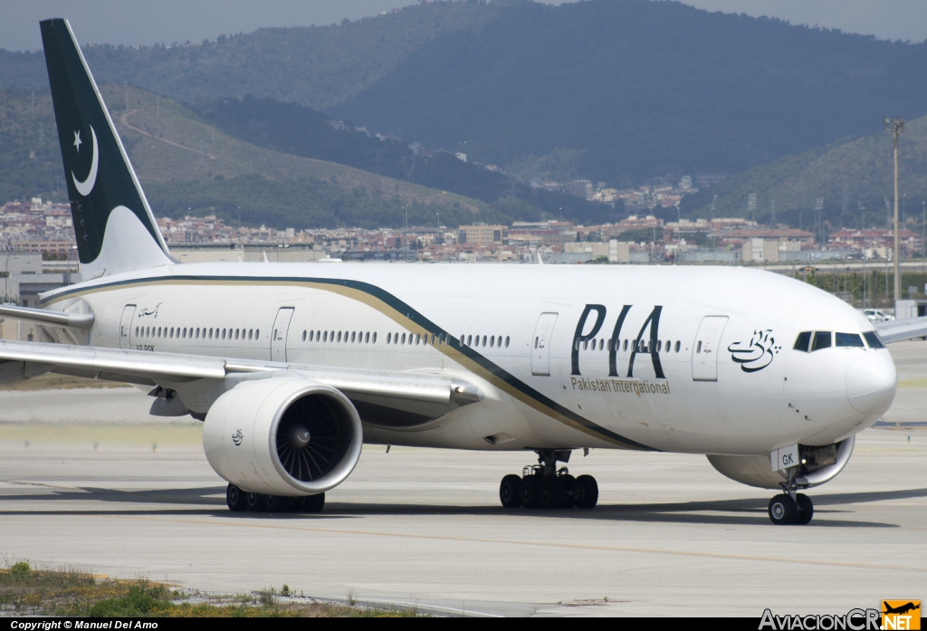 AP-BGK - Boeing 777-240/ER - Pakistan International Airlines (PIA)