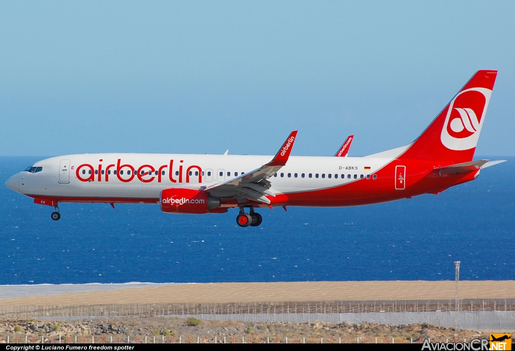 D-ABKS - Boeing 737-86J - Air Berlin