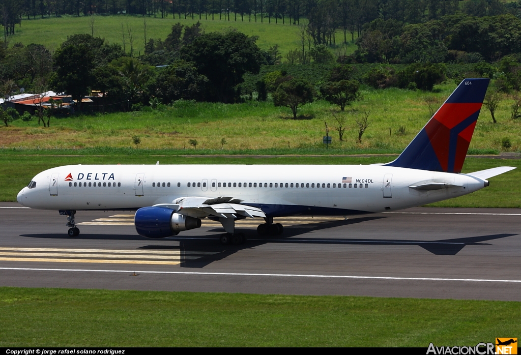 N604DL - Boeing 757-232 - Delta Airlines