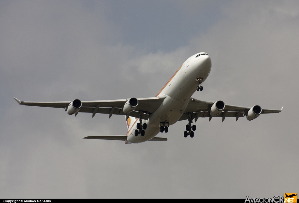 EC-LKS - Airbus A340-313X - Iberia