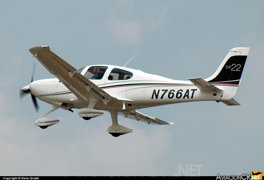 N766AT - Cirrus SR22 - Privado