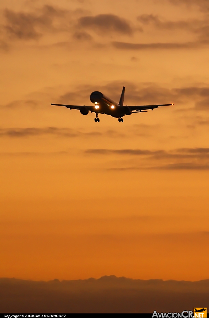 G-BYAO - Boeing 757-204 - Thomsonfly