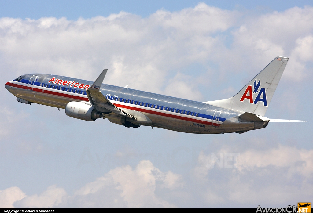 N954AN - Boeing 737-823 - American Airlines