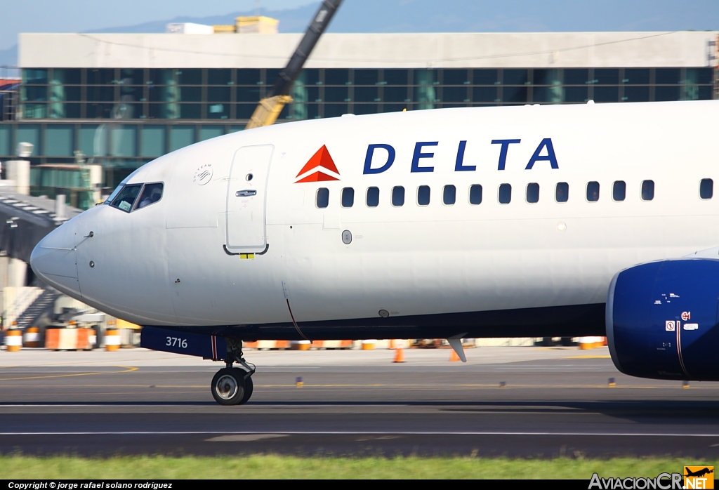 N386DA - Boeing 737-832 - Delta Air Lines