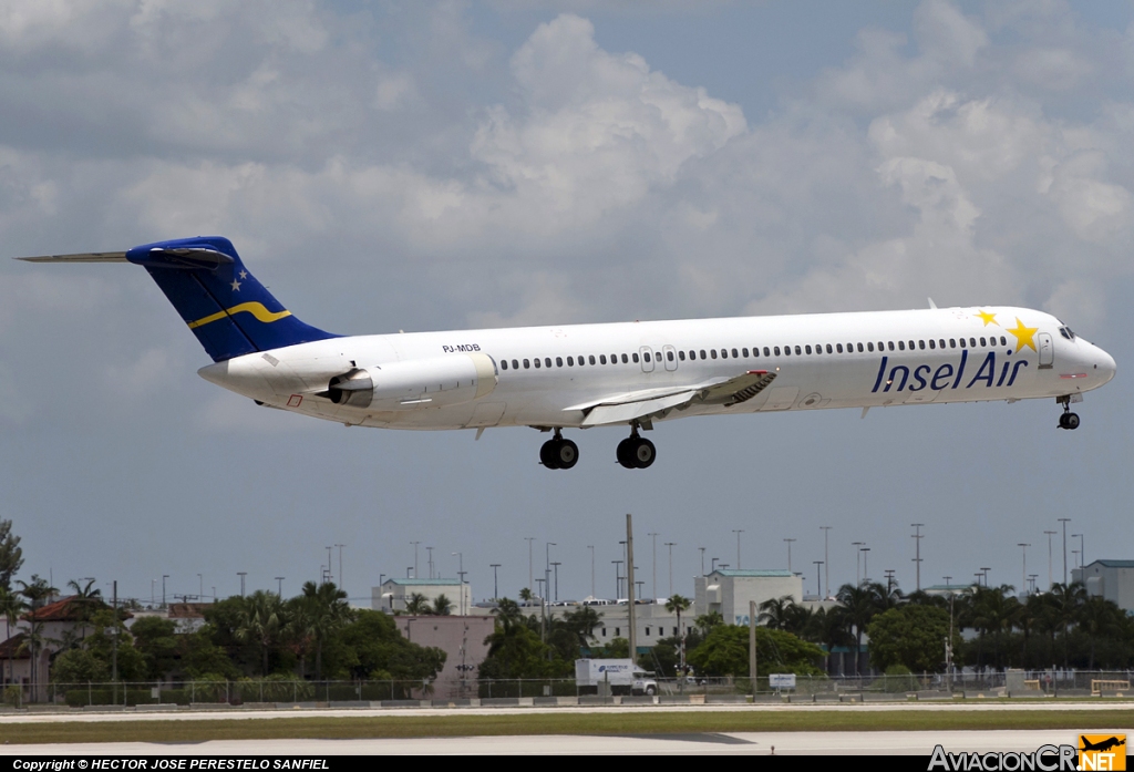 PJ-MDB - McDonnell Douglas MD-82 (DC-9-82) - Insel Air