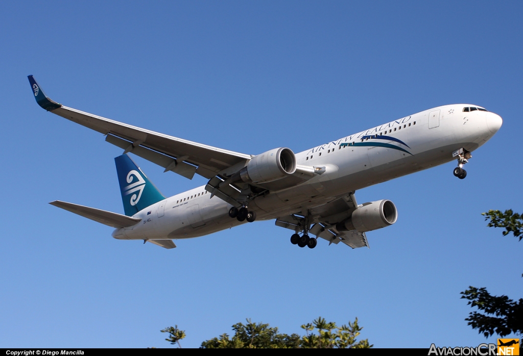 ZK-NCL - Boeing 767-319/ER - Air New Zealand