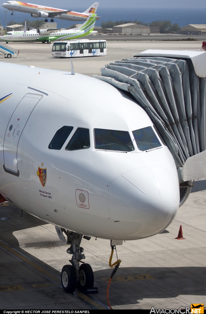 HB-JIW - Airbus A320-214 - Hello
