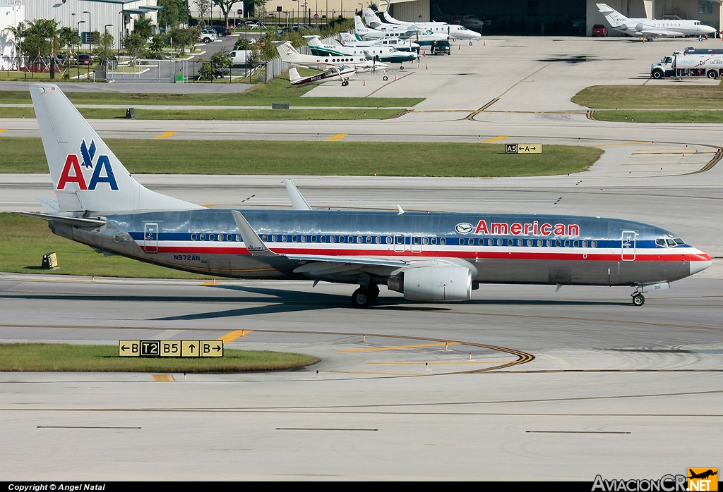 N972AN - Boeing 737-823 - American Airlines