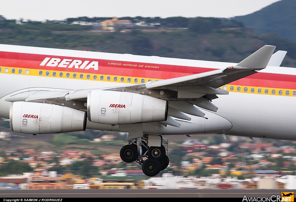 EC-HGU - Airbus A340-313X - Iberia