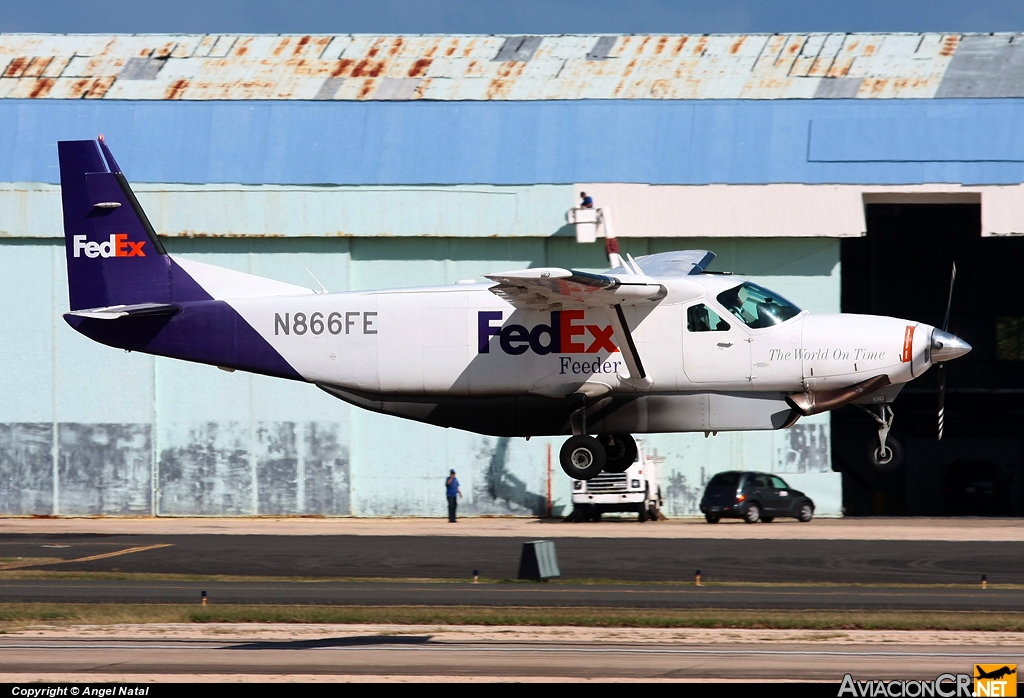 N866FE - Cessna 208B Super Cargomaster - FedEx Feeder (Corporate Air)