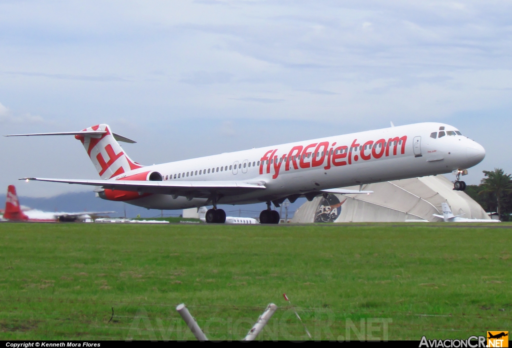 8P-ARB - McDonnell Douglas MD-82 (DC-9-82) - REDjet