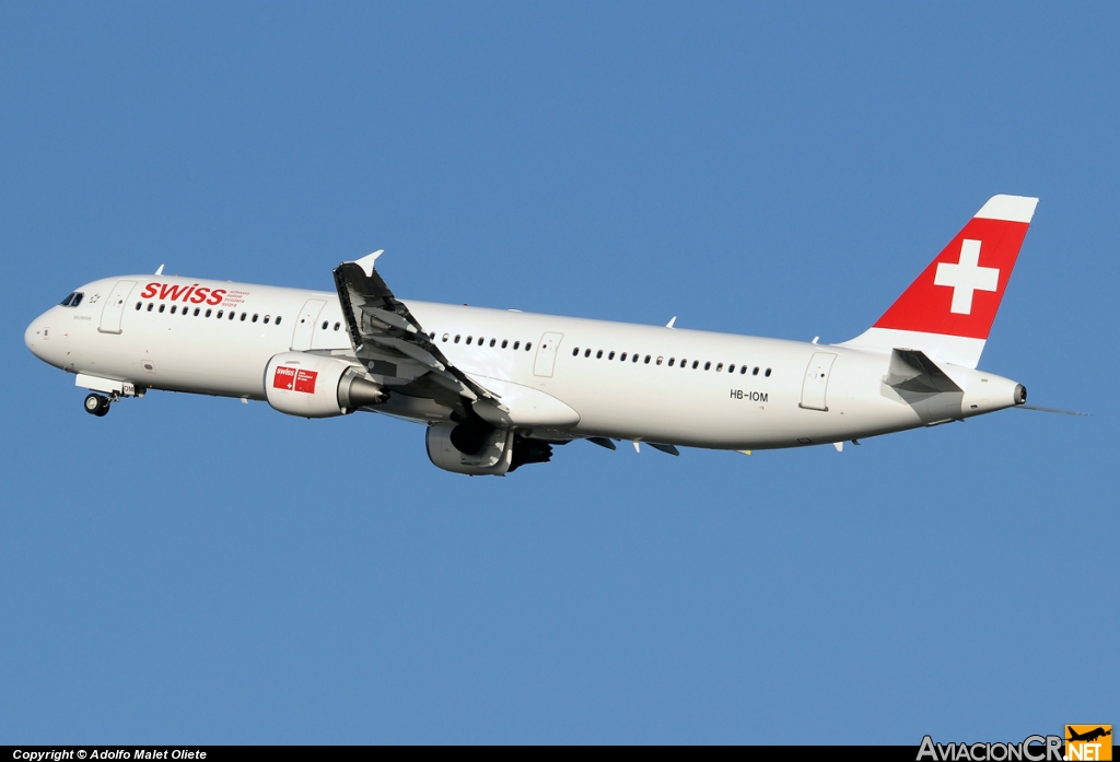 HB-IOM - Airbus A321-212 - Swiss European Airlines