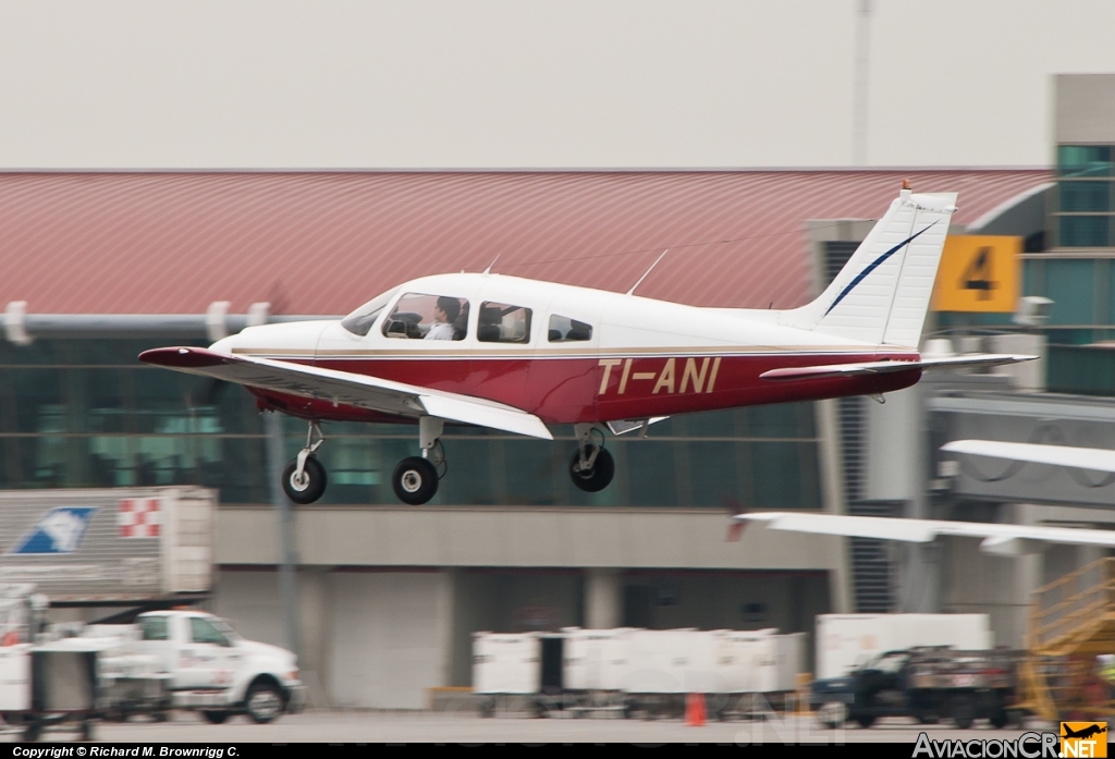 TI-ANI - Piper PA-28-181 Cherokee Archer II - ECDEA - Escuela Costarricense de Aviación