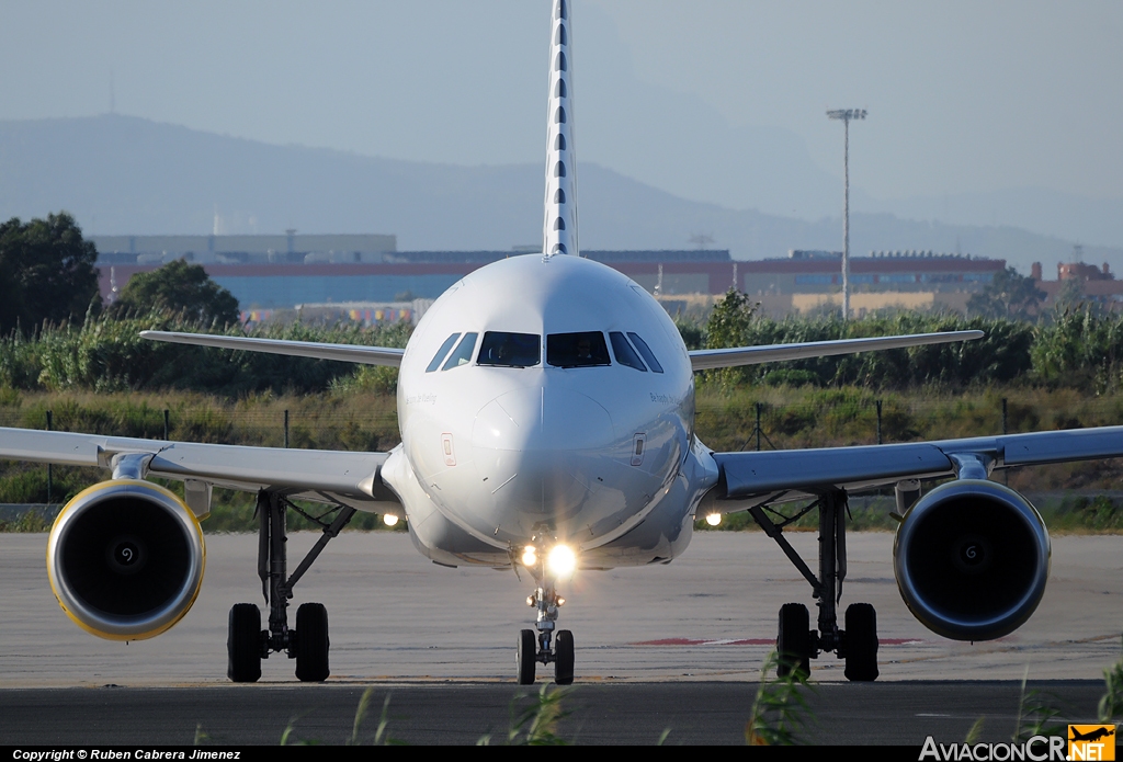 EC-LLM - Airbus A320-214 - Vueling