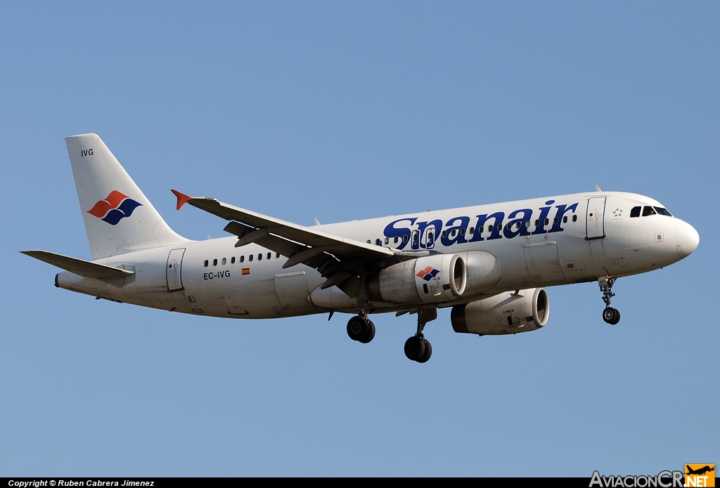 EC-IVG - Airbus A320-232 - Spanair