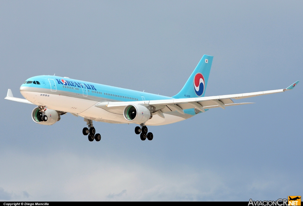 HL8228 - Airbus A330-223 - Korean Air