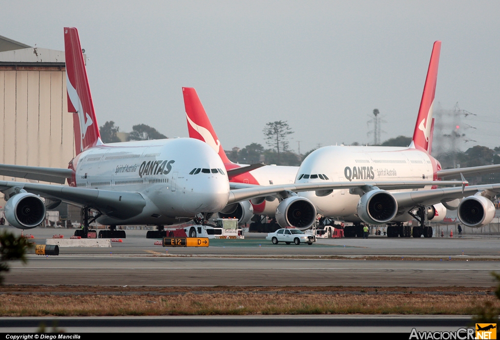 VH-OQB - Airbus A380-842 - Qantas