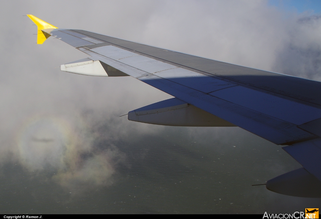 EC-FLP - Airbus A320-211 - Vueling