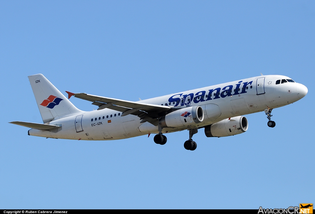 EC-IZK - Airbus A320-232 - Spanair