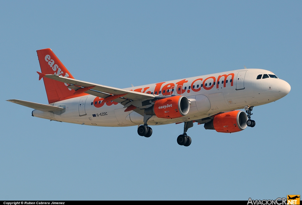 G-EZDC - Airbus A319-111 - EasyJet Airline