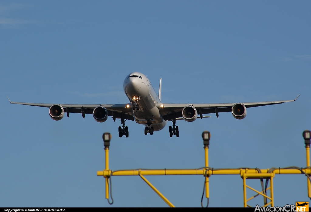 EC-IQR - Airbus A340-642 - Iberia