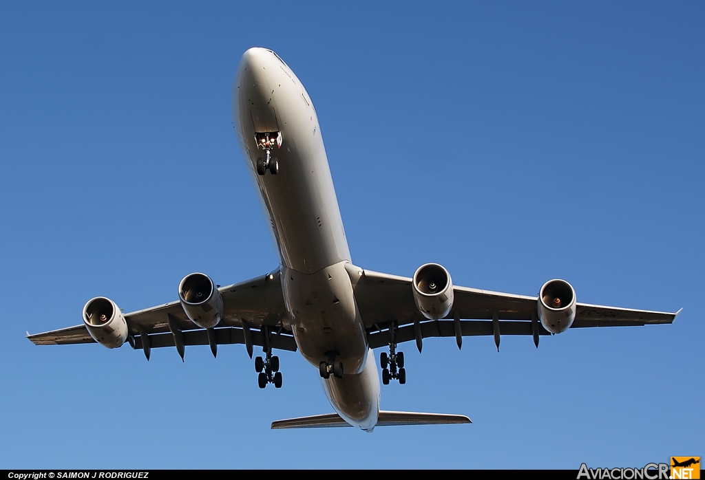 EC-IQR - Airbus A340-642 - Iberia