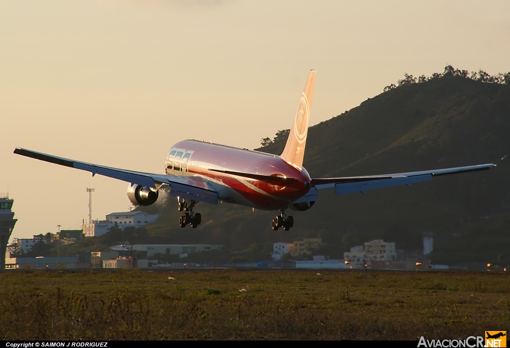 YL-LCY - Boeing 767-3Y0(ER) - Santa Bárbara Airlines (SmartLynx Airlines)