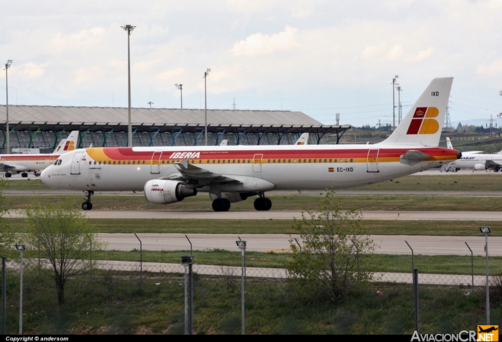 EC-IXD - Airbus A321-211 - Iberia