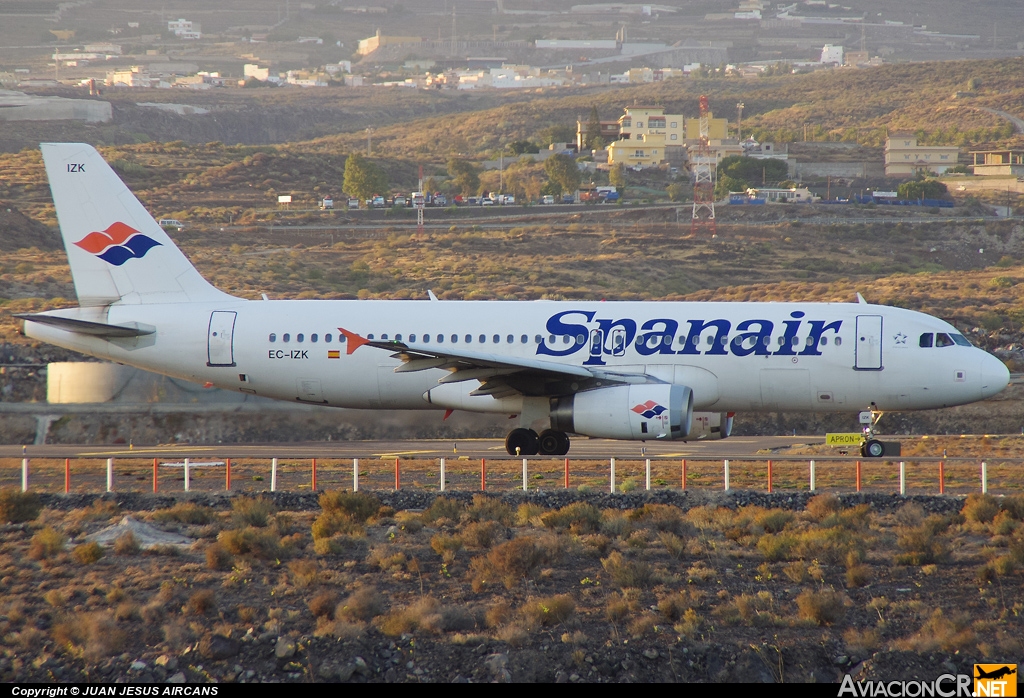 EC-IZK - Airbus A320-232 - Spanair